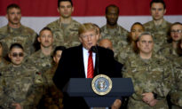 Tống thống Trump viếng thăm binh sỹ ở Afghanistan nhân dịp lễ Tạ Ơn, cho biết khởi động tái đàm phán hòa bình với Taliban