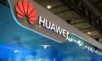 Mỹ: Ủy ban truyền thông liên bang cấm Quỹ toàn cầu mua công nghệ Huawei, ZTE 