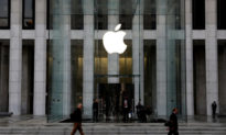 Apple lo ngại hai cựu nhân viên bị buộc tội trộm cắp sẽ trốn về Trung Quốc