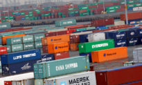 Thâm hụt thương mại của Mỹ thấp nhất trong 1,5 năm qua do nhập khẩu ít hơn từ Trung Quốc