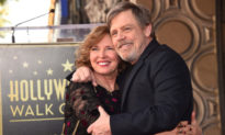 Chuyện tình 41 năm hạnh phúc của ngôi sao nổi tiếng Hollywood Mark Hamill và vợ Marilou York