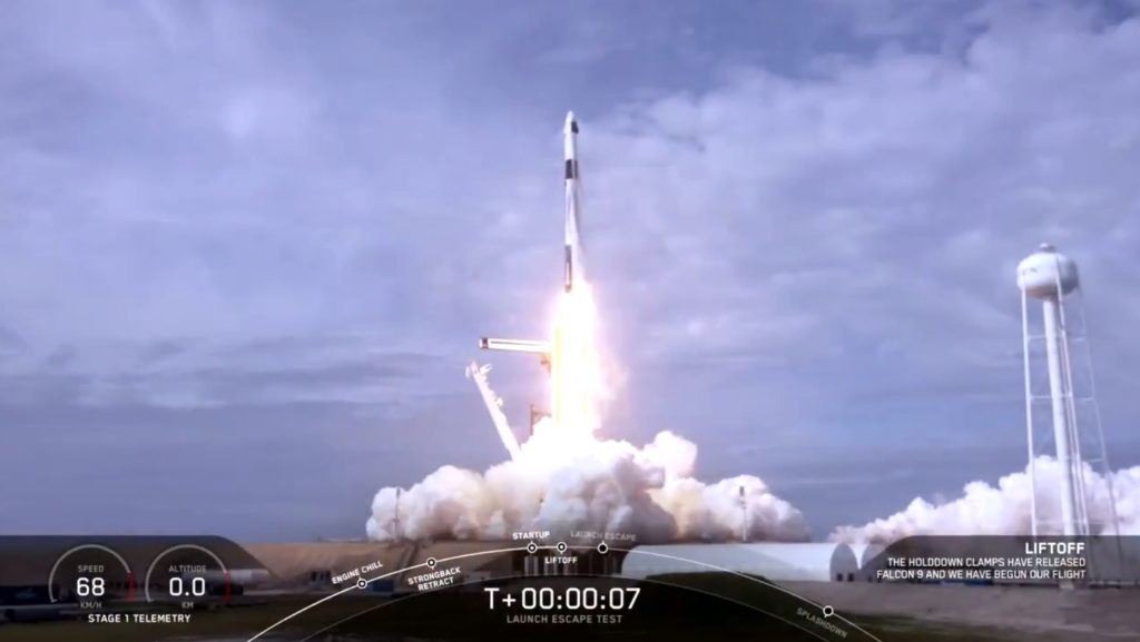 SpaceX hoàn thành thử nghiệm lớn cuối cùng trước khi đưa phi hành gia lên vũ trụ