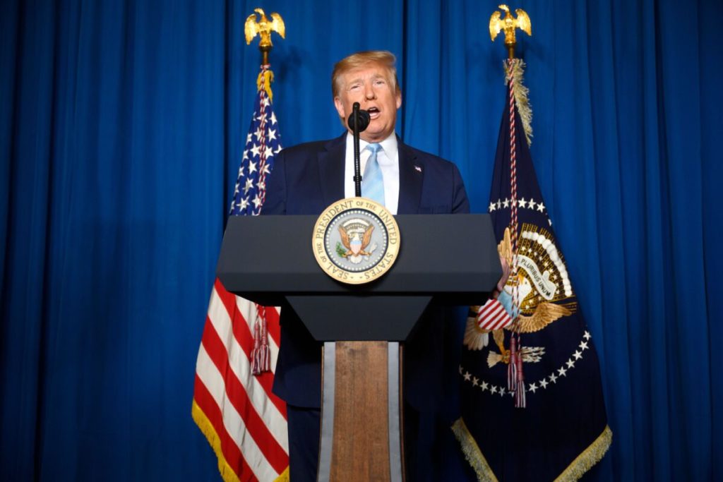 Tổng thống Trump phản ứng sau vụ Iran tấn công căn cứ quân sự Mỹ bằng tên lửa