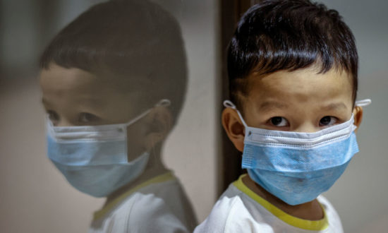 Nguy cơ tái nhiễm và những đứa trẻ trong tâm dịch viêm phổi Vũ Hán