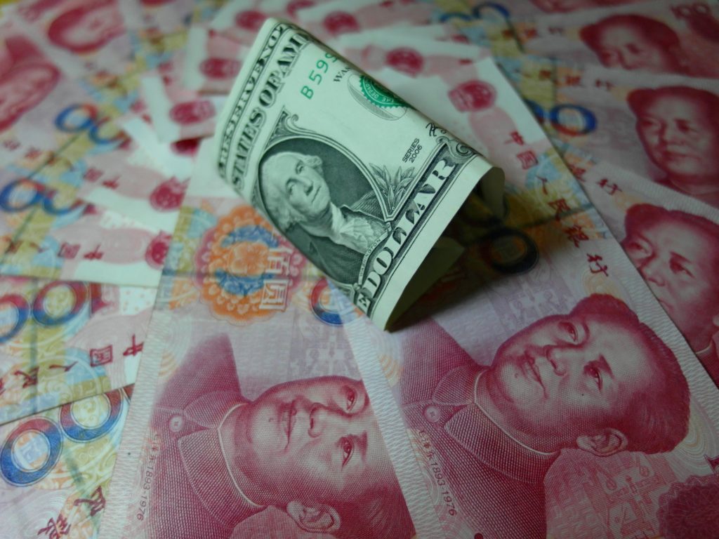 Tiền tháo chạy khỏi Trung Quốc: Cả vốn nội và ngoại, cả vốn ngắn hạn và dài hạn