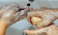 Nguyên nhân khiến dịch bệnh lây lan nhanh chóng tại Trung Quốc: Chỉ có 23% người dân Trung Quốc rửa tay sau khi sử dụng nhà vệ sinh