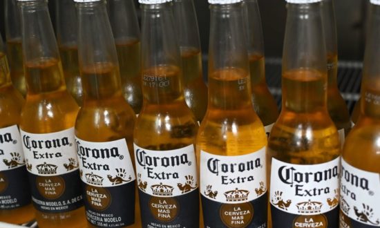 Các hãng sản xuất bia, rượu trên thế giới lao đao vì virus Corona
