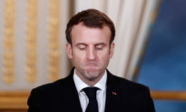 Tổng thống Pháp Emmanuel Macron tuyên bố: tình trạng ‘chiến tranh’ áp dụng cho cả nước