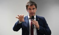 Bộ trưởng Y tế Pháp: Thuốc chống viêm có thể làm bệnh Covid-19 nặng thêm