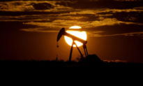 Giá dầu hợp đồng tương lai lần đầu tiên trong lịch sử có giá âm