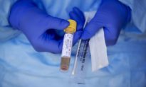 Nước Anh choáng váng: Phát hiện bộ xét nghiệm đặt mua từ nước ngoài, có dính coronavirus!