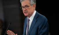 Tín hiệu xấu: Fed dự báo 2 lần tăng lãi suất vào năm 2023, thị trường tài chính Việt chao đảo