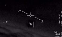 Lầu Năm Góc chính thức phát hành 3 video về UFO