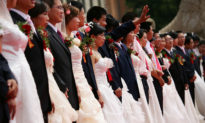 Giáo sư Trung Quốc đề nghị một vợ 'hai chồng' để giải quyết hậu quả chính sách một con của Bắc Kinh