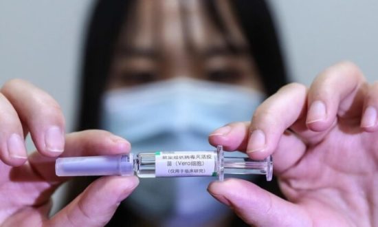 Trung Quốc công bố vaccine chống COVID-19 nhưng không hoàn tất thử nghiệm lâm sàng