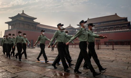 5 điều cho thấy Trung Quốc chỉ là một con 'hổ giấy'