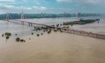 Mưa lớn tại Trung Quốc gây sạt lở đất khiến hàng trăm người mất nhà trong vài phút