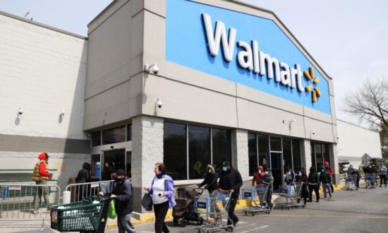 CEO Walmart: Chính sách mới của Nhà trắng không xử lý được khủng hoảng chuỗi cung ứng