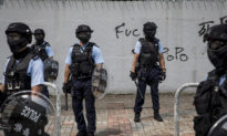 Phóng viên của The Epoch Times bị theo dõi trong bối cảnh Hong Kong bị “kìm kẹp”