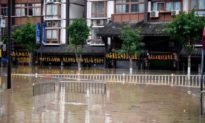 Trung Quốc: Những người dân khiếu kiện bị bắt giữ và đánh đập khi Thủ tướng đi thị sát lũ lụt