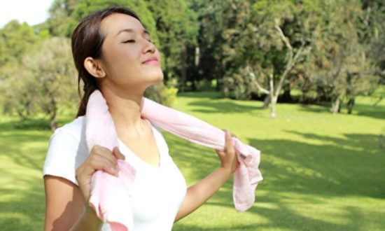 Khéo dùng phương pháp thở bụng để giúp cơ thể tiết "hormone thư giãn"