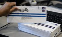 FBI phát hiện 7 phiếu bầu qua thư cho ông Trump bị loại bỏ