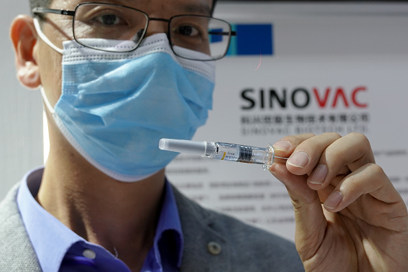 Cuối năm 2020, Trung Quốc thông báo cung cấp vaccine miễn phí cho công dân