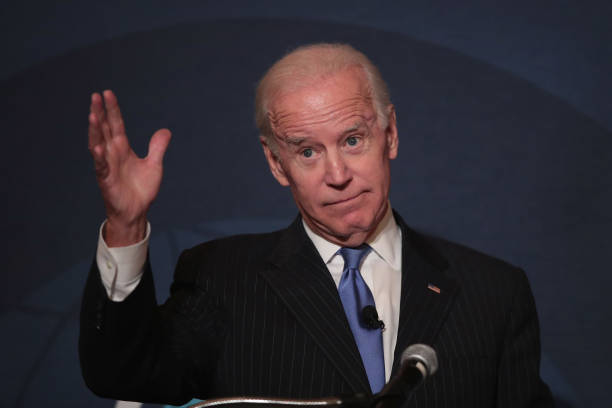 Joe Biden - “Bệnh nhân” sa sút trí tuệ hay đang mắc hội chứng lão suy?