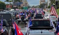 Trái ngược sự ảm đạm của Joe Biden: Hơn 30.000 xe ô tô diễu hành ủng hộ TT Trump