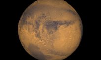 Nhiệt và bụi là nguyên nhân khiến nước trên Sao Hỏa mất dần đi