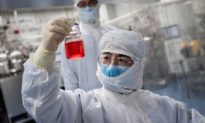 Việt Nam phê duyệt vaccine Sinopharm của Trung Quốc