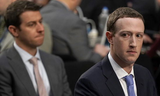 Zuckerberg có nhiều quyền lực hơn bất kỳ vị vua nào trong lịch sử?
