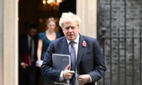 Thủ tướng Anh tự cách ly sau khi tiếp xúc với bệnh nhân COVID-19