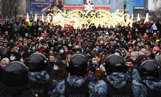 Nga bắt giữ hơn 3.400 người biểu tình, Mỹ chỉ trích