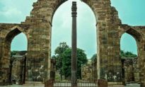 Bí ẩn về cột sắt hơn 1500 năm không gỉ ở thành phố Delhi, Ấn Độ