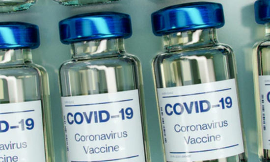 Bộ trưởng Y tế Úc nhập viện vì nhiễm trùng sau khi tiêm vaccine AstraZeneca, và thêm một số quốc gia ngừng sử dụng vaccine này