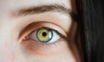 Phát hiện dấu hiệu lạ trên mắt bệnh nhân COVID-19 nặng, có thể dẫn đến mất thị lực hoặc mù lòa