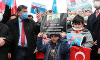 Người Duy Ngô Nhĩ tại Thổ Nhĩ Kỳ biểu tình phản đối chuyến thăm của ông Vương Nghị