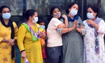 Bệnh viện Ấn Độ làm lễ cầu thần linh, người Việt tại Ấn lao đao giữa 'sóng thần' Covid-19