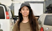 Nữ đạo diễn người Hoa đoạt giải Oscar, vốn từng chỉ trích chính quyền Trung Quốc