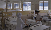 Tình hình Covid-19 ở Malaysia trở lên tồi tệ khi nhiều bệnh nhân cần máy trợ thở