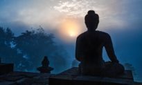 Phật pháp vô biên: Cao tăng viết xuống 3 chữ ngăn chặn ôn dịch cứu người [Radio]