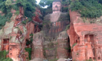 Bí ẩn đằng sau bức tượng Lạc Sơn Đại Phật rơi lệ ở Trung quốc