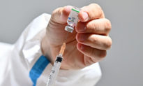 Nhiều nước gia tăng dịch bệnh sau khi tiêm vaccine - Có liên quan gì đến vaccine Trung Quốc?