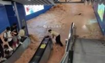 TQ: Ga tàu điện ngầm Quảng Châu bị ngập do mưa lớn