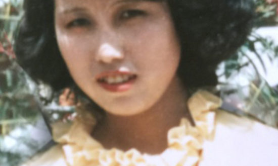 Một bức chân dung của cô Li Erying, ở thành phố Tề Tề Cáp Nhĩ, tỉnh Hắc Long Giang, Trung Quốc, trước khi cô bị bức hại vì đức tin của mình. (Minghui.org) 