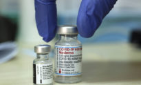 Nghiên cứu: Người từng nhiễm COVID-19 có thể chống lại biến thể Delta tốt hơn vaccine Pfizer