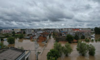Thủy họa chưa buông tha người Trung Quốc, lũ lụt mới ập đến khi người dân say giấc