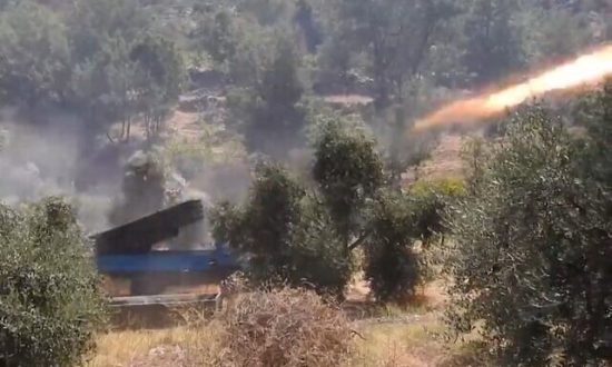 Hezbollah phóng tên lửa và máy bay không người lái vào Israel, làm bị thương 14 binh sĩ Israel