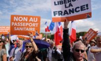 140.000 người Pháp biểu tình phản đối hộ chiếu vaccine COVID-19